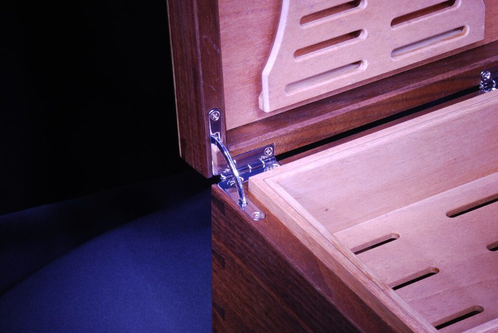 Close up of quadrant hinges